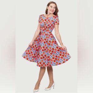 Eva Rose- Round neck with cap sleeve and pocket in Strawberry Print